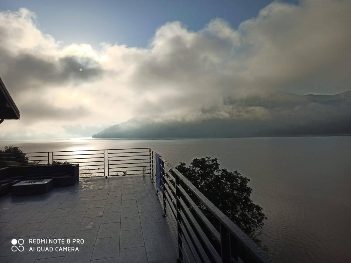 Noah River House Orsova Bagian luar foto