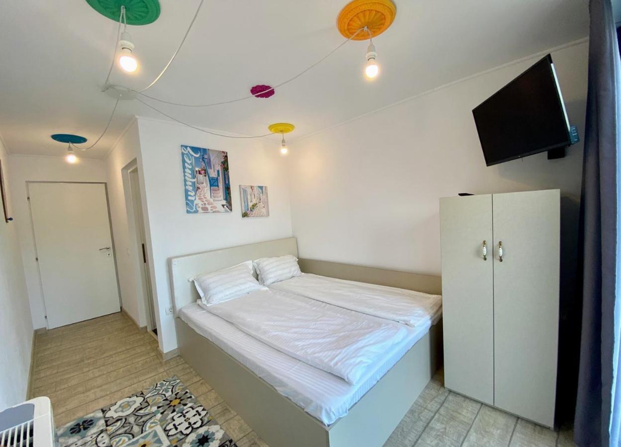 Noah River House Orsova Bagian luar foto
